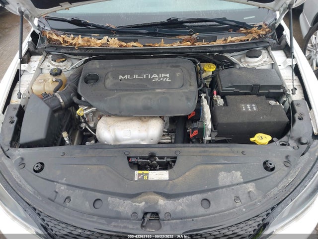 Chrysler 200 S 2015 1C3CCCBB4FN721927 Image 10