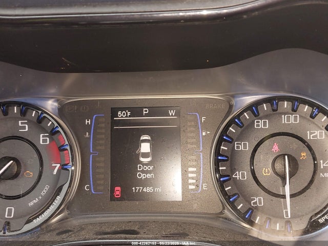 Chrysler 200 S 2015 1C3CCCBB4FN721927 Image 7