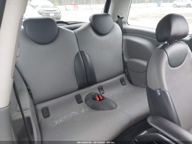 2006 MINI COOPER WMWRC33576TK64005 Photo 7