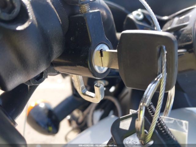 2024 INDIAN MOTORCYCLE CO. SCOUT 56KMTA11XR3197948 Photo 10