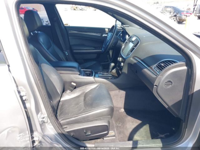 2011 CHRYSLER 300 2C3CA5CG3BH537240 Photo 4