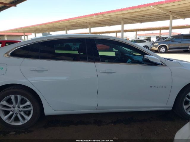 1G1ZD5ST3JF116946 Chevrolet MALIBU LT