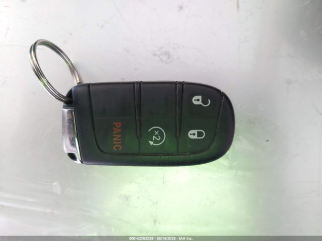 3C4NJCBB1JT361549 Jeep Compass Altitude Fwd