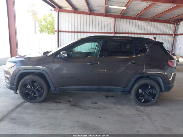 3C4NJCBB1JT361549 Jeep Compass Altitude Fwd
