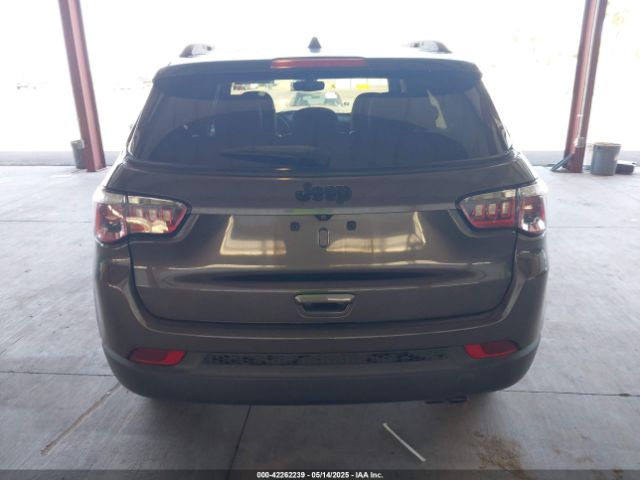 3C4NJCBB1JT361549 Jeep Compass Altitude Fwd