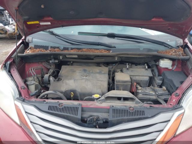 5TDDK3DC8ES076877 Toyota Sienna Xle 7 Passenger