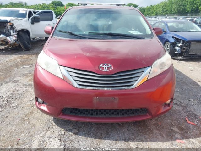 5TDDK3DC8ES076877 Toyota Sienna Xle 7 Passenger