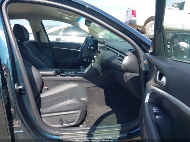 KMTG34SCXSU154023 Genesis G70 2.5t Rwd