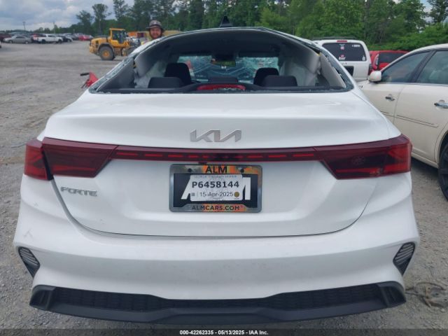 3KPF24AD2RE827273 KIA Forte Lxs