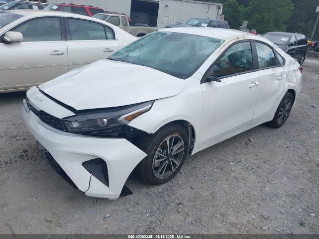 3KPF24AD2RE827273 KIA Forte Lxs