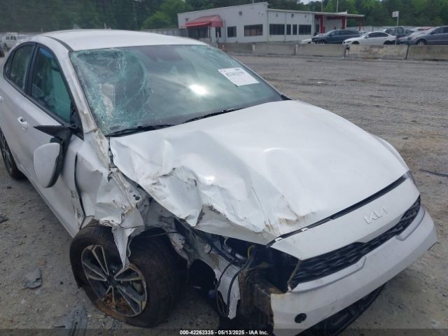 3KPF24AD2RE827273 KIA Forte Lxs