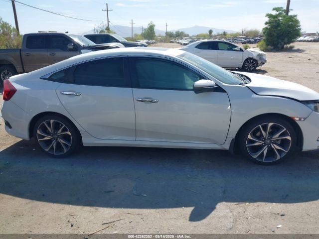 19XFC1F90KE000846 Honda Civic Touring