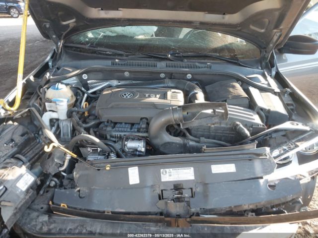 3VWD17AJ4GM284882 Volkswagen Jetta