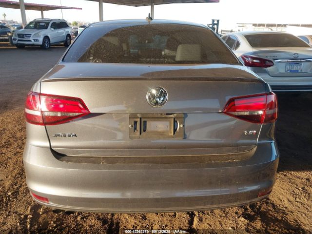 3VWD17AJ4GM284882 Volkswagen Jetta