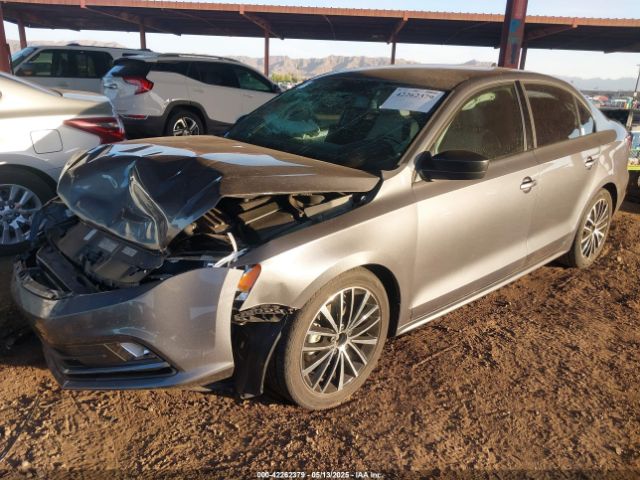 3VWD17AJ4GM284882 Volkswagen Jetta