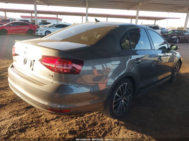 3VWD17AJ4GM284882 Volkswagen Jetta