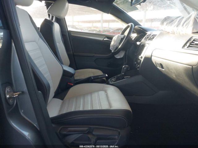 3VWD17AJ4GM284882 Volkswagen Jetta