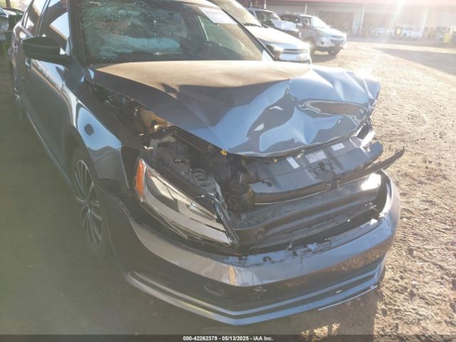 3VWD17AJ4GM284882 Volkswagen Jetta
