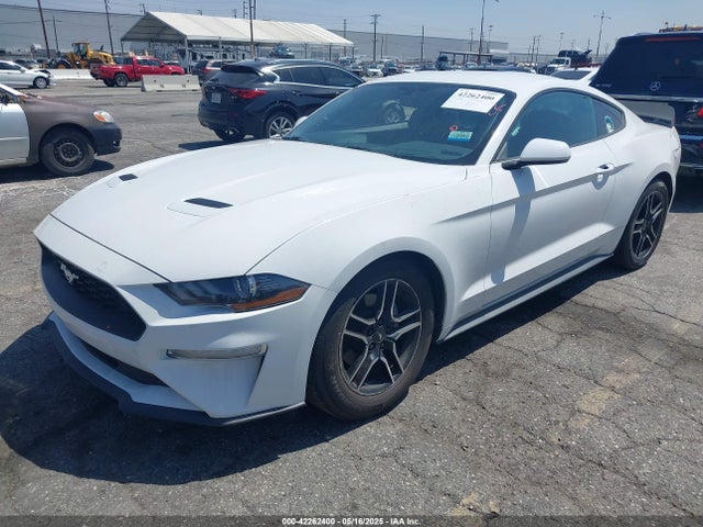 Ford 2.3l 4v premium fuel 2018 1FA6P8TH3J5165928 Image 2