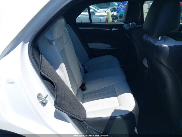 2C3CCABTXJH144349 Chrysler 2018