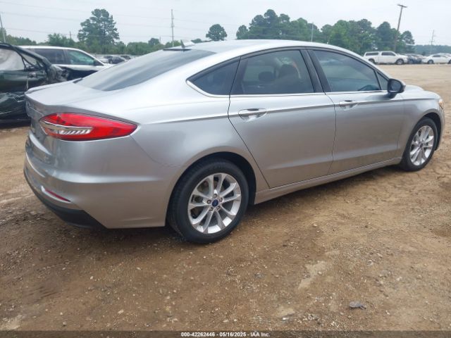 3FA6P0LU4LR148070 Ford Fusion Hybrid Se