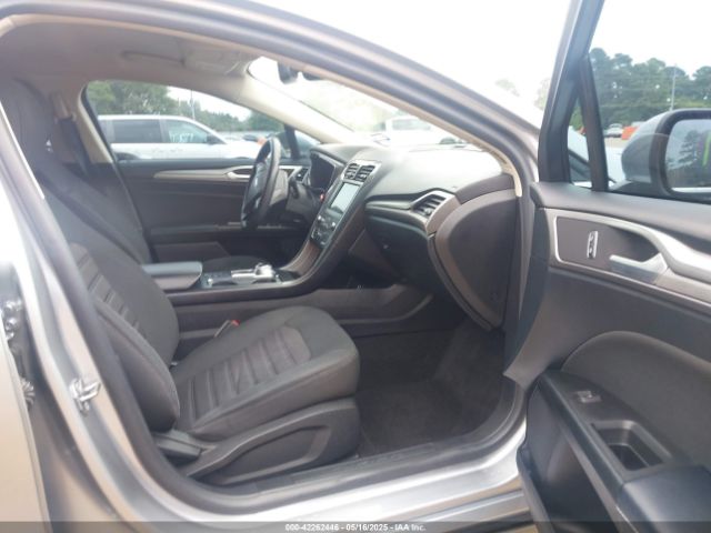 3FA6P0LU4LR148070 Ford Fusion Hybrid Se