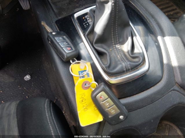 JN8AT2MV1HW269005 Nissan ROGUE S