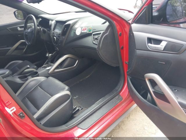 KMHTC6AE7GU253090 Hyundai Veloster Turbo
