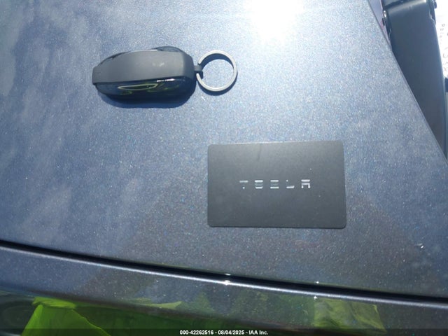 2025 TESLA MODEL Y 7SAYGDED3SA338398 Photo 10