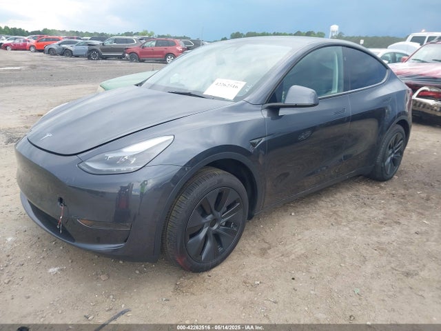 2025 TESLA MODEL Y 7SAYGDED3SA338398 Photo 1