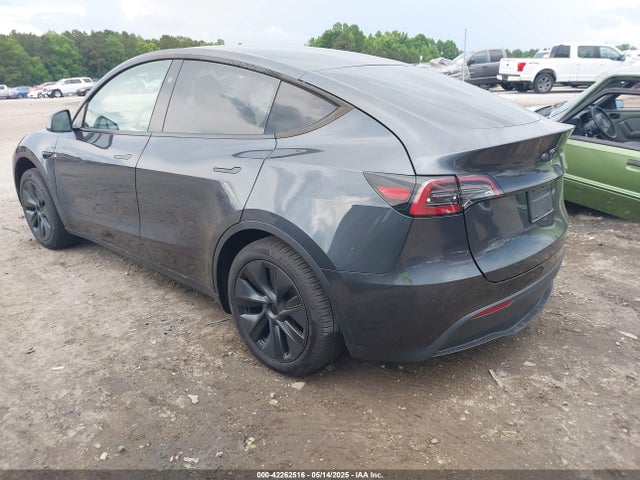 2025 TESLA MODEL Y 7SAYGDED3SA338398 Photo 2