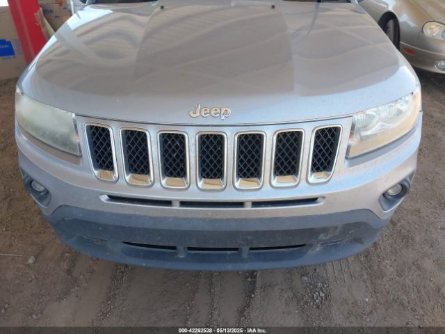 1C4NJDBB2ED727598 Jeep Compass Sport