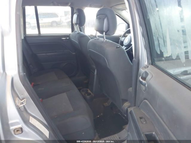 1C4NJDBB2ED727598 Jeep Compass Sport