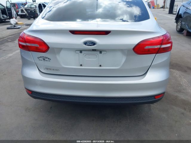 1FADP3E27HL267001 Ford FOCUS S