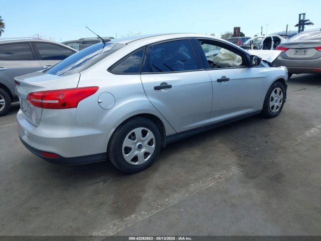1FADP3E27HL267001 Ford FOCUS S
