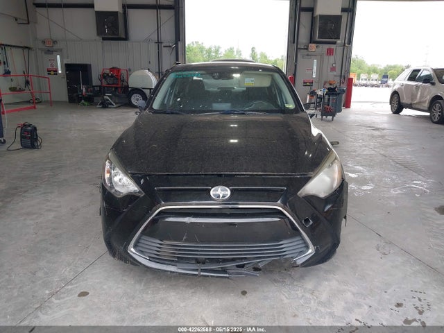 Scion IA 2016 3MYDLBZV4GY112644 Image 13