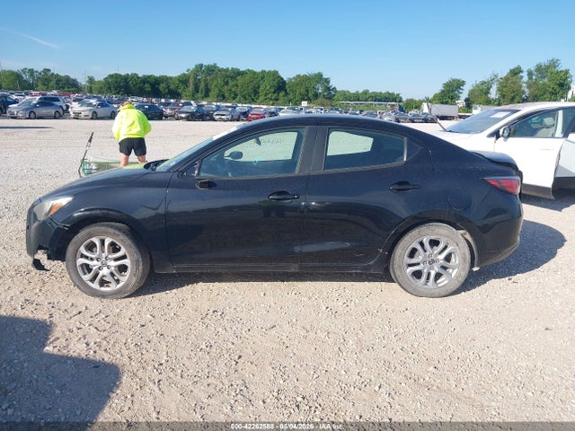 Scion IA 2016 3MYDLBZV4GY112644 Image 15