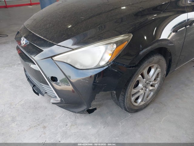 Scion IA 2016 3MYDLBZV4GY112644 Image 18