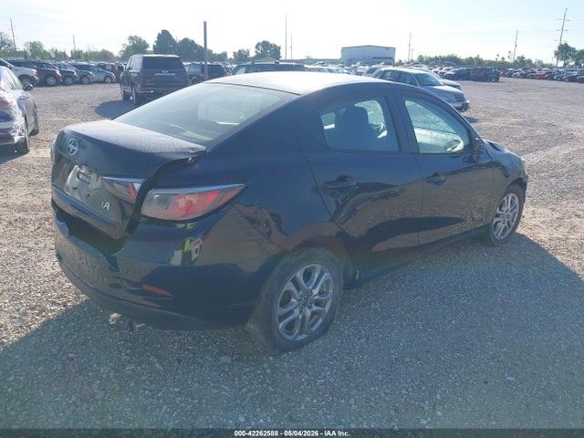 Scion IA 2016 3MYDLBZV4GY112644 Image 4