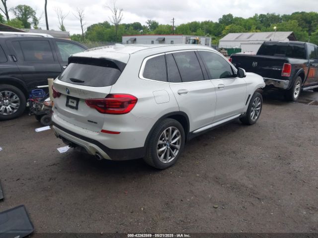 2019 BMW X3 5UXTR7C56KLR47112 Photo 3