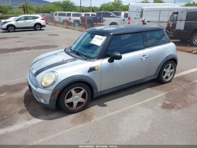 2009 MINI COOPER WMWMF33599TT69778 Photo 1