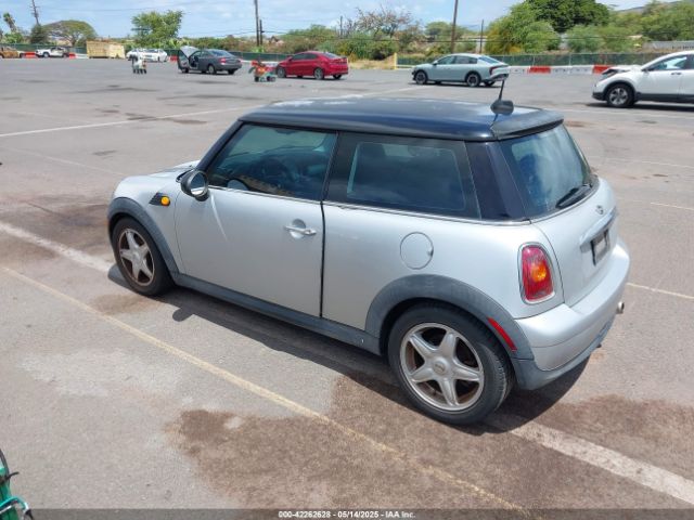 2009 MINI COOPER WMWMF33599TT69778 Photo 2