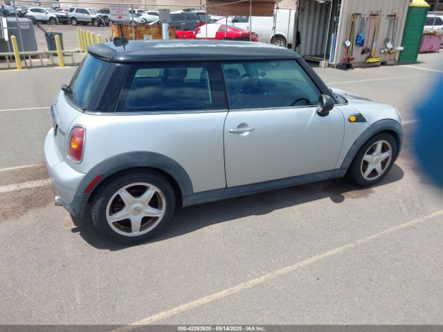 2009 MINI COOPER WMWMF33599TT69778 Photo 3