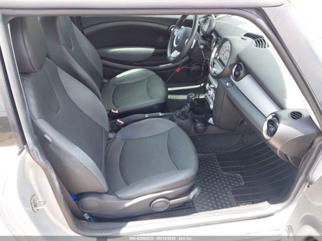 2009 MINI COOPER WMWMF33599TT69778 Photo 4
