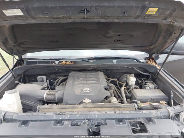 5TFRM5F13JX126242 Toyota Tundra Sr5 4.6l V8