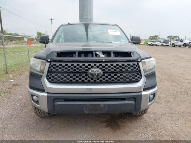 5TFRM5F13JX126242 Toyota Tundra Sr5 4.6l V8