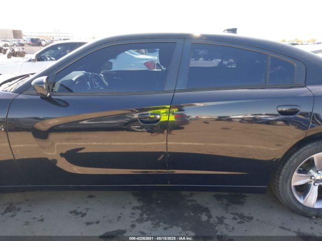 2C3CDXHG0GH149966 Dodge Charger Sxt