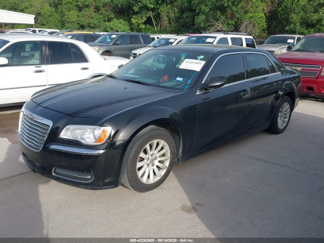 Chrysler 300 2014 2C3CCAAG2EH341686 Image 2