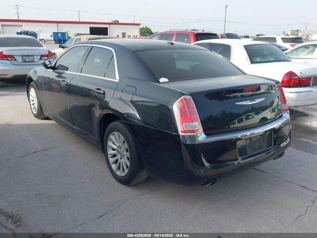 Chrysler 300 2014 2C3CCAAG2EH341686 Image 3