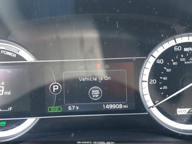KNDCB3LC8H5058905 KIA NIRO LX